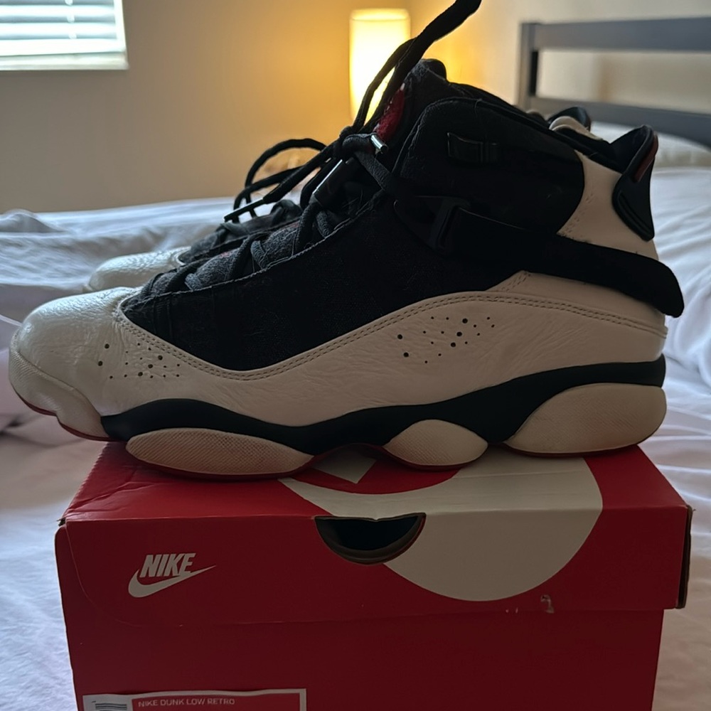 Air Jordan six rings